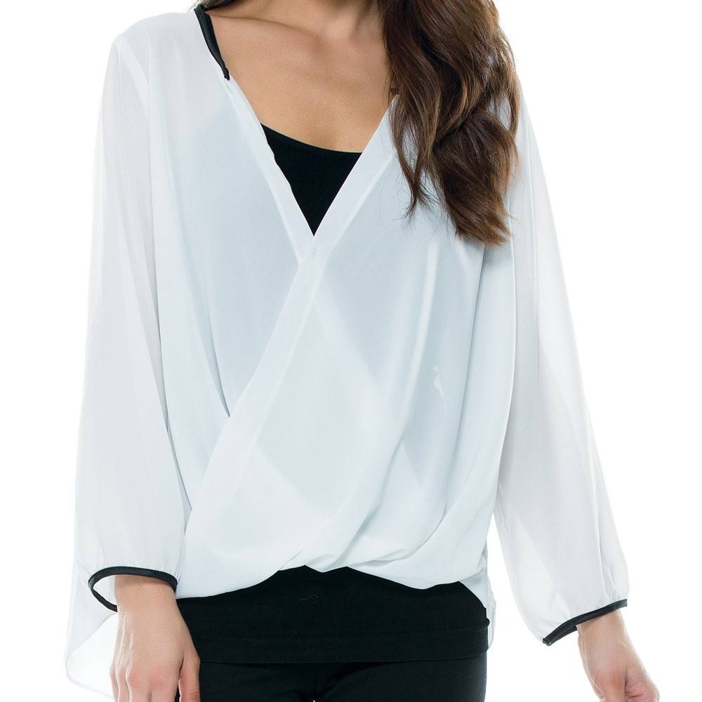 Szeroka biała bluzka